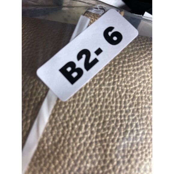 Macy's Gold Tote Bag - Picture 7 of 7